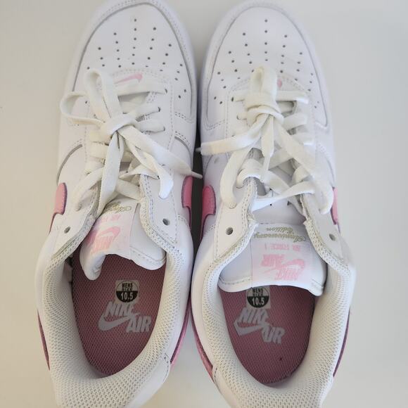 Nike Men\'s Air Force 1 Low Shoe, White/Pink-gum Yellow-metallic, 10.5 main image 9